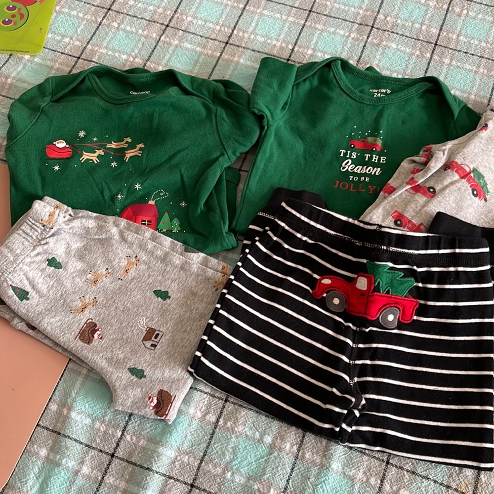 Carter’s 24 month Christmas Outfits